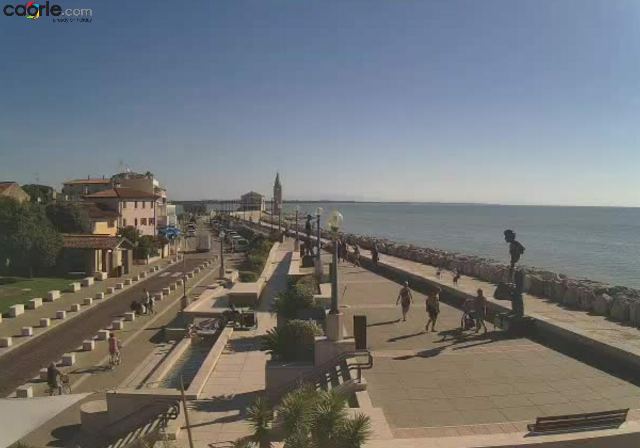 Webcam Caorle Vescovado square a Caorle in diretta: Historic center, centro storico